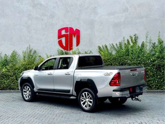 TOYOTA-HILUX-2018