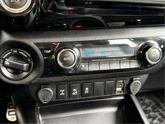 TOYOTA-HILUX-2.8 SRV 4X4 CD 16V DIESEL 4P AUTOMÁTICO TOYOTA-HILUX-2018