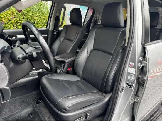 TOYOTA-HILUX-2018
