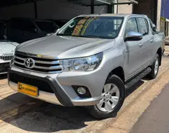TOYOTA HILUX 2.8 SRV 4X4 CD 16V DIESEL 4P AUTOMÁTICO TOYOTA HILUX 2.8 SRV 4X4 CD 16V DIESEL 4P AUTOMÁTICO