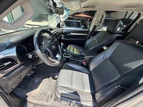 TOYOTA-HILUX-2.8 SRV 4X4 CD 16V DIESEL 4P AUTOMÁTICO TOYOTA-HILUX-2018