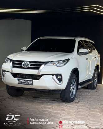 TOYOTA-HILUX-2019
