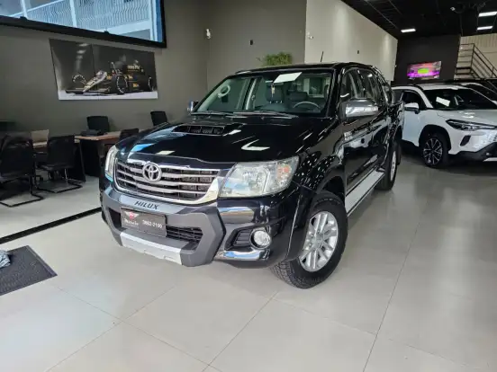TOYOTA-HILUX-3.0 SR 4X4 CD 16V TURBO INTERCOOLER DIESEL 4P AUTOMÁTICO TOYOTA-HILUX-2013