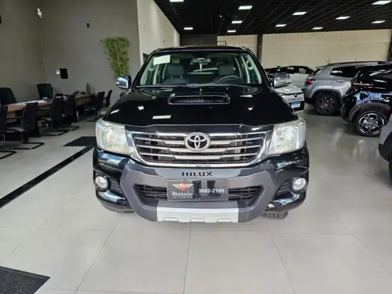 TOYOTA-HILUX-2013