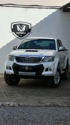 TOYOTA HILUX 3.0 SRV 4X4 CD 16V TURBO INTERCOOLER DIESEL 4P AUTOMÁTICO