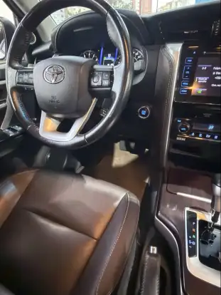 TOYOTA-HILUX SW4-2018
