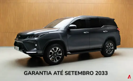 TOYOTA HILUX SW4 2.8 D-4D TURBO DIESEL DIAMOND 7L 4X4 AUTOMÁTICO