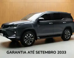 TOYOTA HILUX SW4 2.8 D-4D TURBO DIESEL DIAMOND 7L 4X4 AUTOMÁTICO TOYOTA HILUX SW4 2.8 D-4D TURBO DIESEL DIAMOND 7L 4X4 AUTOMÁTICO