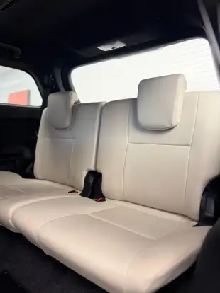 TOYOTA-HILUX SW4-2024