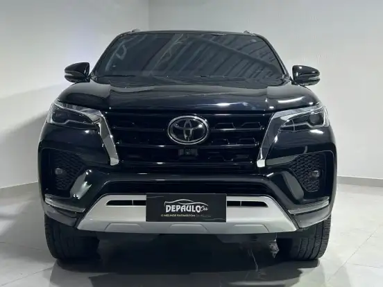 TOYOTA-HILUX SW4-2.8 D-4D TURBO DIESEL SRX 7L 4X4 AUTOMÁTICO TOYOTA-HILUX SW4-2021
