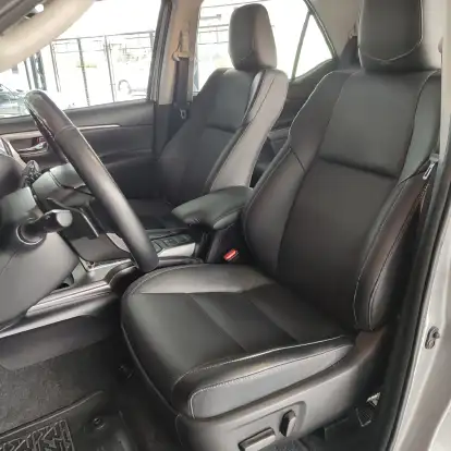 TOYOTA-HILUX SW4-2022