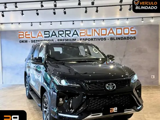 TOYOTA-HILUX SW4-2.8 D-4D TURBO DIESEL SRX PLATINUM 7L 4X4 AUTOMÁTICO TOYOTA-HILUX SW4-2025