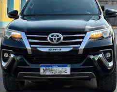 TOYOTA HILUX SW4 2.8 SRX 4X4 16V TURBO INTERCOOLER DIESEL 4P AUTOMÁTICO TOYOTA HILUX SW4 2.8 SRX 4X4 16V TURBO INTERCOOLER DIESEL 4P AUTOMÁTICO