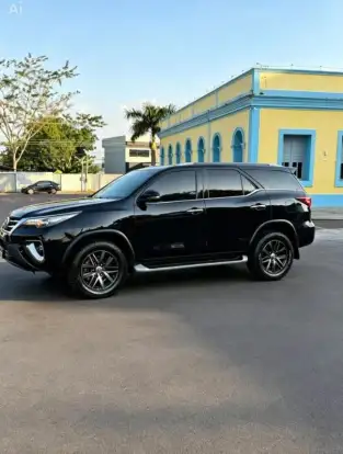 TOYOTA-HILUX SW4-2019