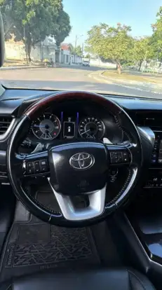 TOYOTA-HILUX SW4-2019