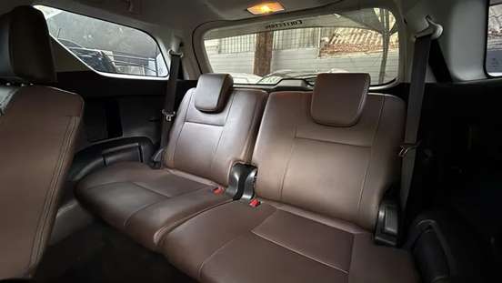 TOYOTA-HILUX SW4-2.7 SRV 7 LUGARES 4X2 16V FLEX 4P AUTOMÁTICO TOYOTA-HILUX SW4-2019