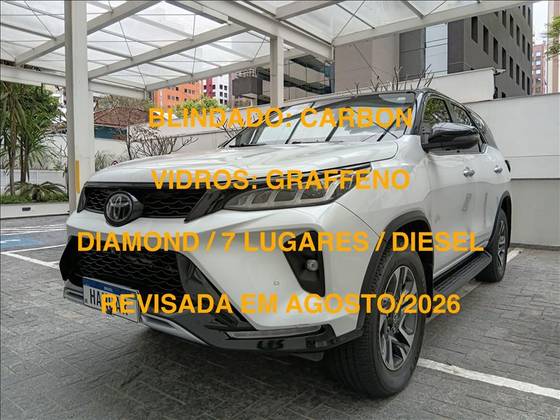 TOYOTA HILUX SW4 2.8 D-4D TURBO DIESEL DIAMOND 7L 4X4 AUTOMÁTICO