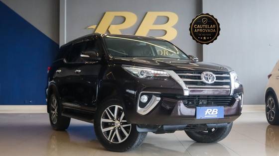 TOYOTA HILUX SW4 2.8 SRX 4X4 16V TURBO INTERCOOLER DIESEL 4P AUTOMÁTICO