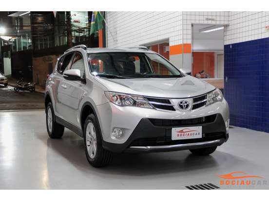 TOYOTA-RAV4-2014