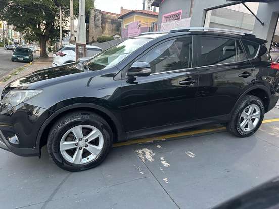 TOYOTA-RAV4-2013