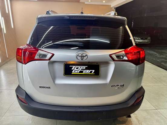 TOYOTA-RAV4-2014