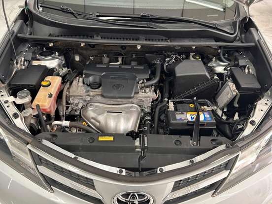 TOYOTA-RAV4-2013