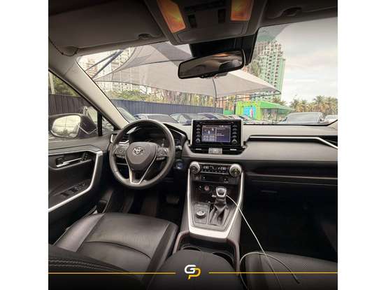 TOYOTA-RAV4-2021