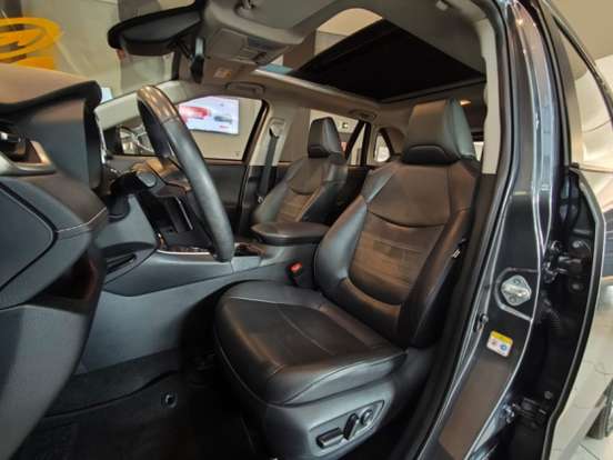 TOYOTA-RAV4-2019