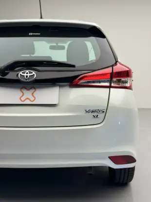 TOYOTA-YARIS-2020