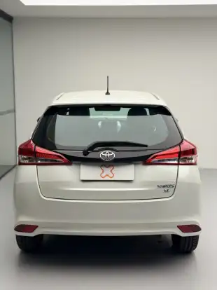 TOYOTA-YARIS-2020