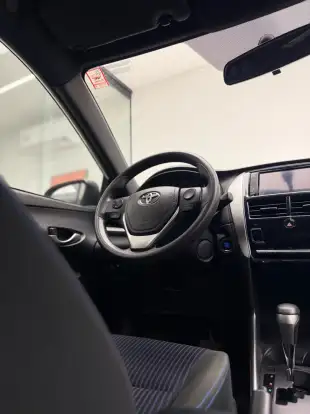 TOYOTA-YARIS-2020