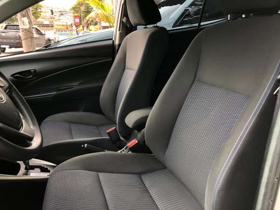 TOYOTA-YARIS-2020