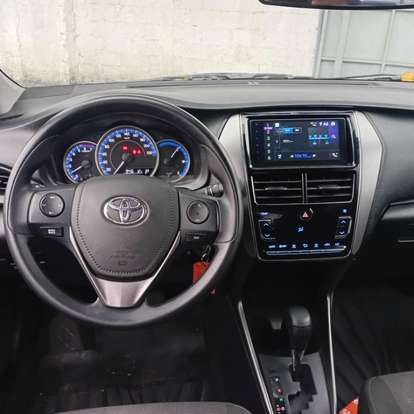 TOYOTA-YARIS-2024
