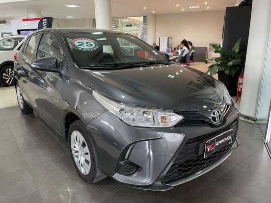 TOYOTA-YARIS-2024