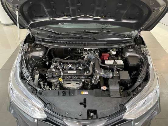 TOYOTA-YARIS-2024
