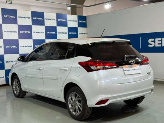 TOYOTA-YARIS-1.5 16V FLEX SEDAN XS MULTIDRIVE TOYOTA-YARIS-2023