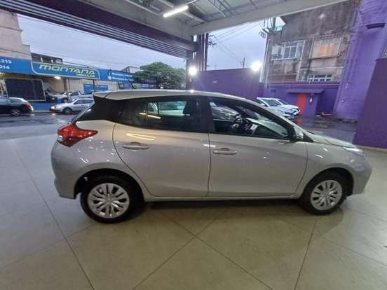 TOYOTA-YARIS-2024