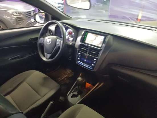 TOYOTA-YARIS-2024