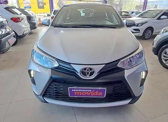 TOYOTA-YARIS-2024