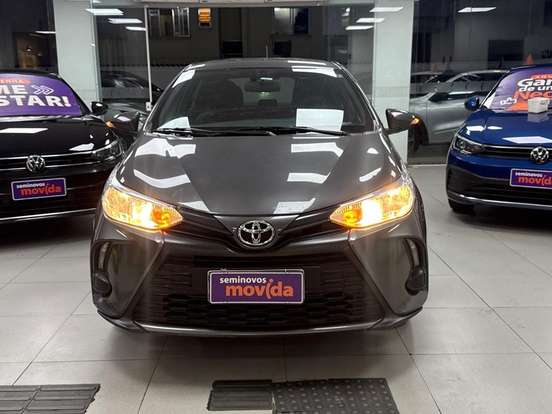 TOYOTA-YARIS-2024