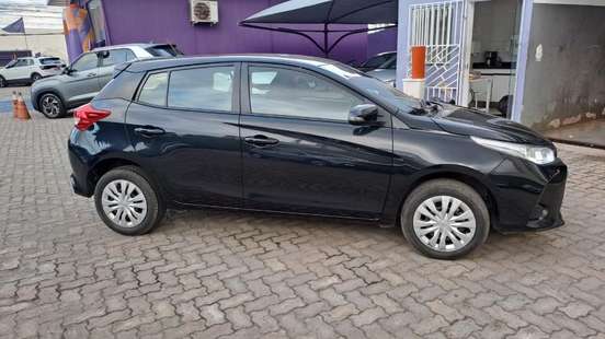 TOYOTA-YARIS-2024