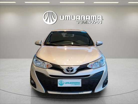 TOYOTA-YARIS-2019