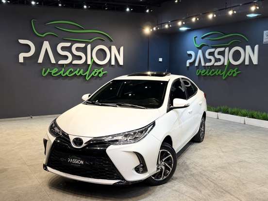 TOYOTA-YARIS-2023