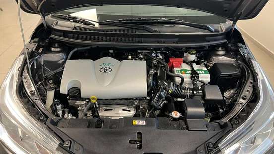 TOYOTA-YARIS-2021