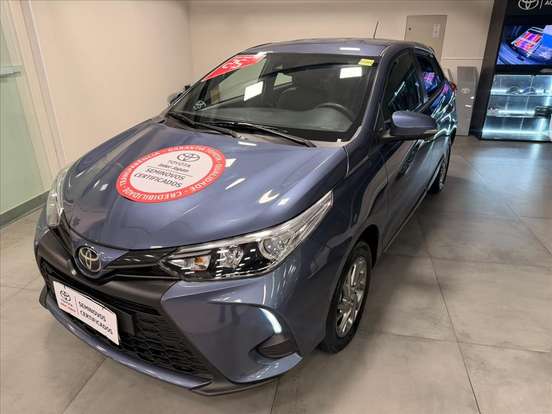 TOYOTA-YARIS-2024