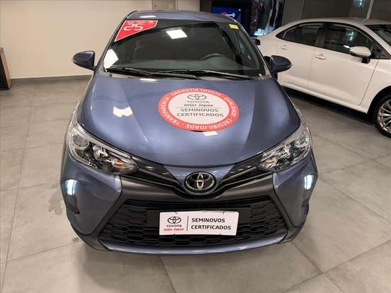 TOYOTA-YARIS-2024