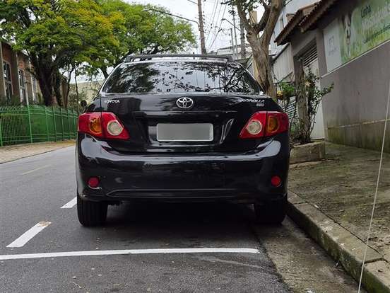 TOYOTA-COROLLA-1.8 GLI 16V FLEX 4P AUTOMÁTICO TOYOTA-COROLLA-2010