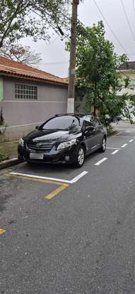 TOYOTA-COROLLA-2010