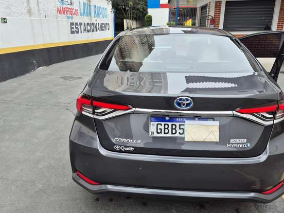 TOYOTA-COROLLA-2023