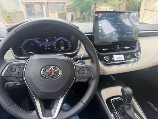 TOYOTA-COROLLA-2025